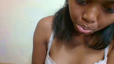 Arialove live cam on Cam4