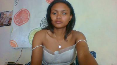 Arialove live cam on Cam4