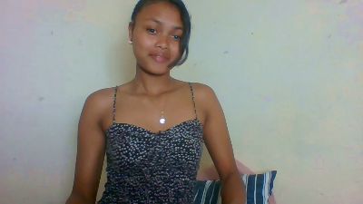 Arialove live cam on Cam4