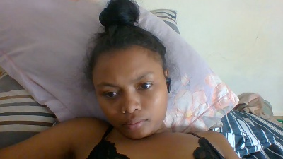 Arialove live cam on Cam4