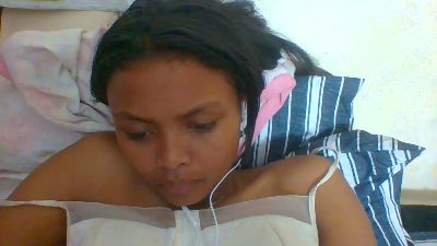 Arialove live cam on Cam4