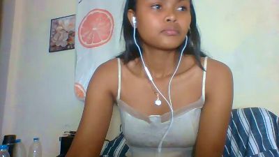 Arialove live cam on Cam4
