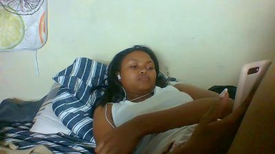 Arialove live cam on Cam4