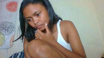 Arialove live cam on Cam4