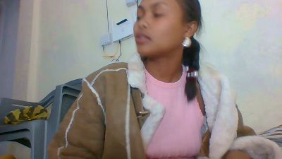 Arialove live cam on Cam4
