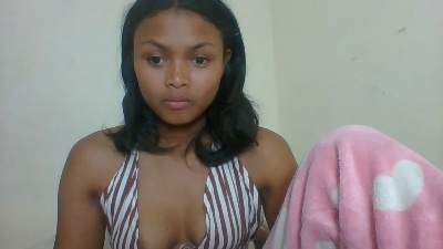 Arialove live cam on Cam4