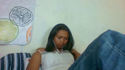 Arialove live cam on Cam4