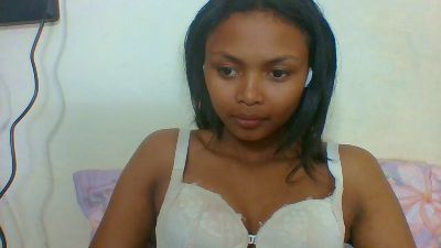Arialove live cam on Cam4
