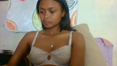 Arialove live cam on Cam4