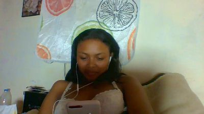 Arialove live cam on Cam4