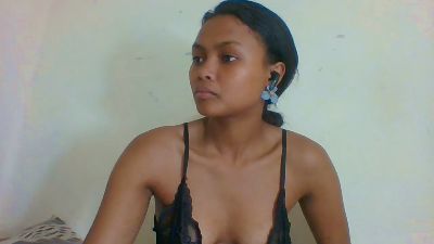 Arialove live cam on Cam4