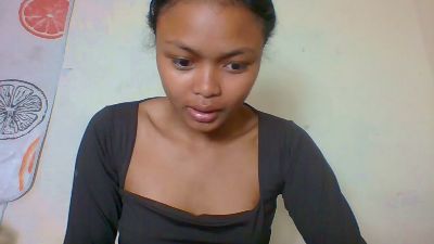 Arialove live cam on Cam4