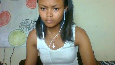 Arialove live cam on Cam4