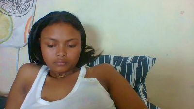 Arialove live cam on Cam4