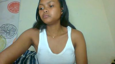 Arialove live cam on Cam4