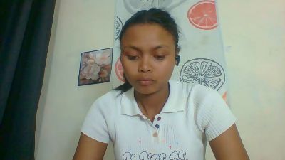 Arialove live cam on Cam4