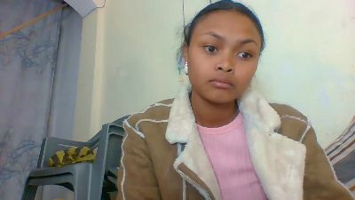 Arialove live cam on Cam4