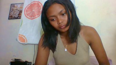 Arialove live cam on Cam4