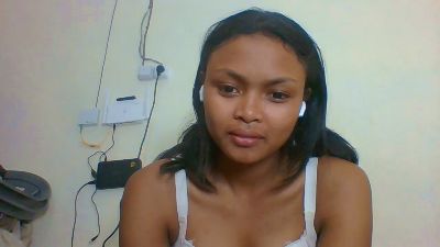 Arialove live cam on Cam4
