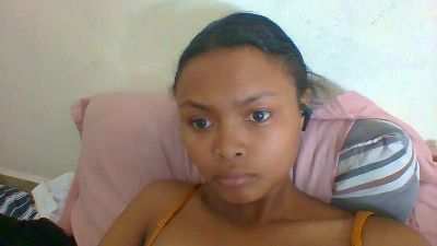 Arialove live cam on Cam4