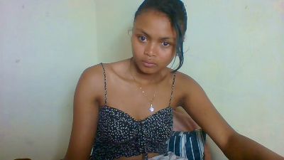 Arialove live cam on Cam4