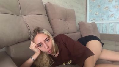 ArianaJulock live cam on Cam4