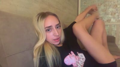 ArianaJulock live cam on Cam4