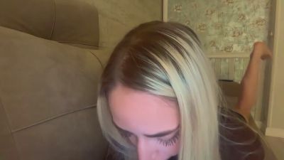 ArianaJulock live cam on Cam4