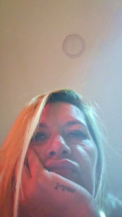 Arianabril live cam on Cam4