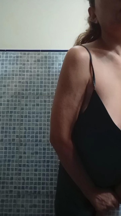 AriannaSecret live cam on Cam4
