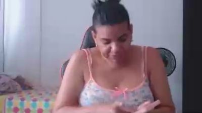 Ariannalovel live cam on Cam4