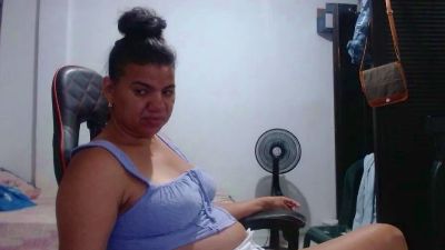 Ariannalovel live cam on Cam4