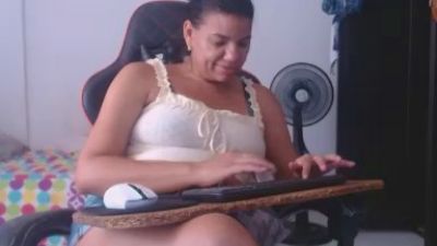 Ariannalovel live cam on Cam4