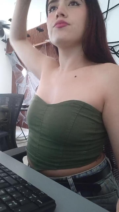 Aribrunnet_ live cam on Cam4