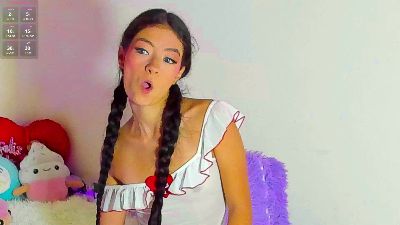 Ariel_Pinnk live cam on Cam4