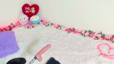 Ariel_Pinnk live cam on Cam4