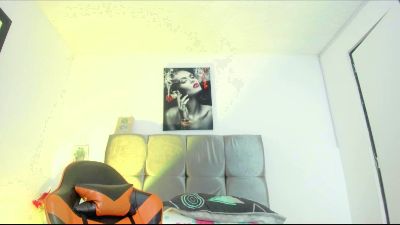 Ariel_star live cam on Cam4
