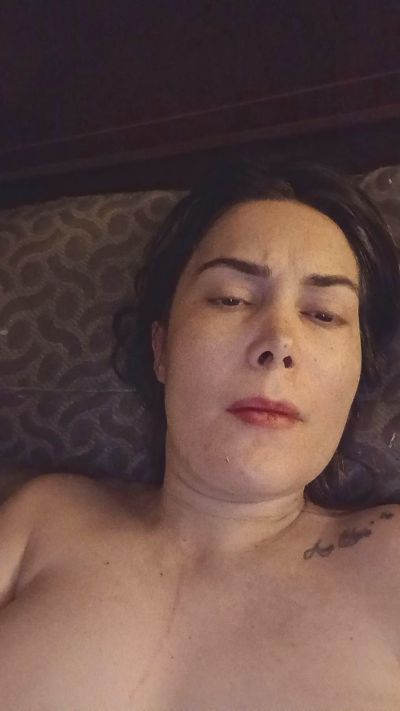 Arielmermaid live cam on Cam4