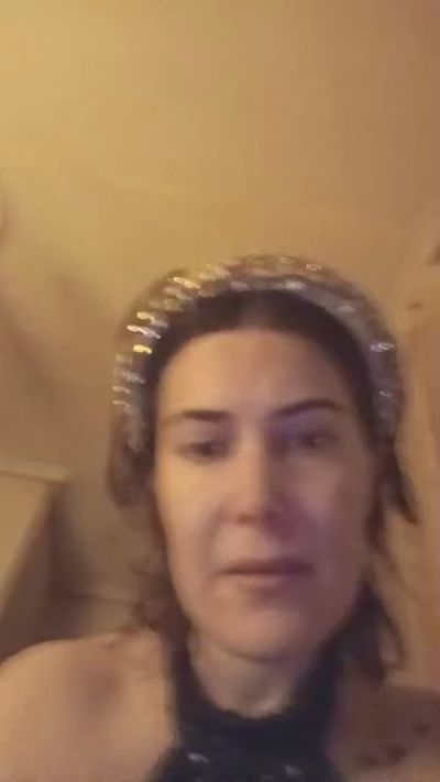 Arielmermaid live cam on Cam4