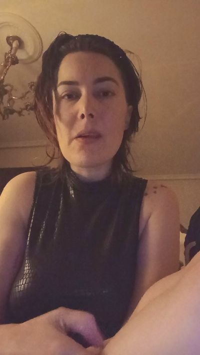 Arielmermaid live cam on Cam4