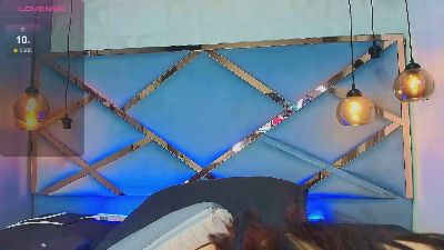Ariia_Sweett live cam on Cam4