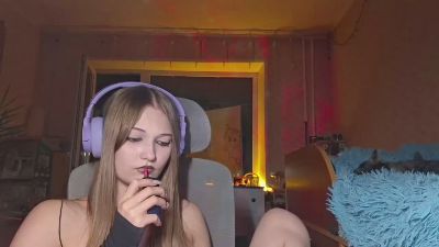 ArlaKuzia live cam on Cam4