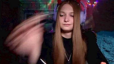 ArlaKuzia live cam on Cam4