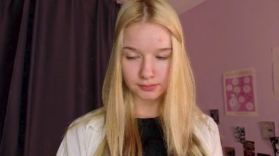 ArlaVisnic live cam on Cam4