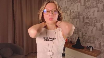 ArlineBuchmann live cam on Cam4