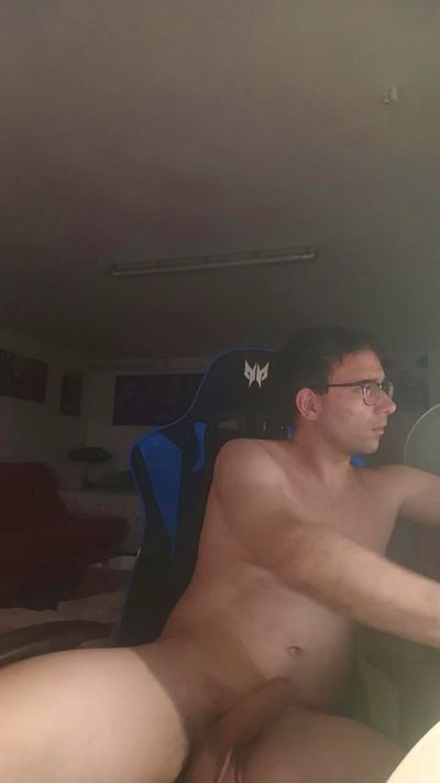Arma11 live cam on Cam4