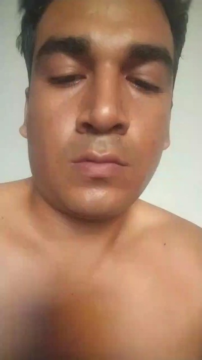 ArmandoDG live cam on Cam4