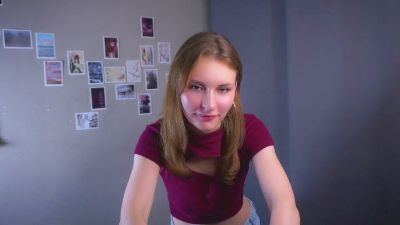 ArmindaLuhrs live cam on Cam4