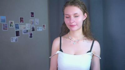 ArmindaLuhrs live cam on Cam4