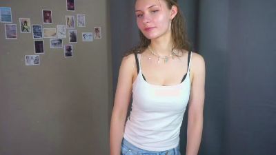 ArmindaLuhrs live cam on Cam4